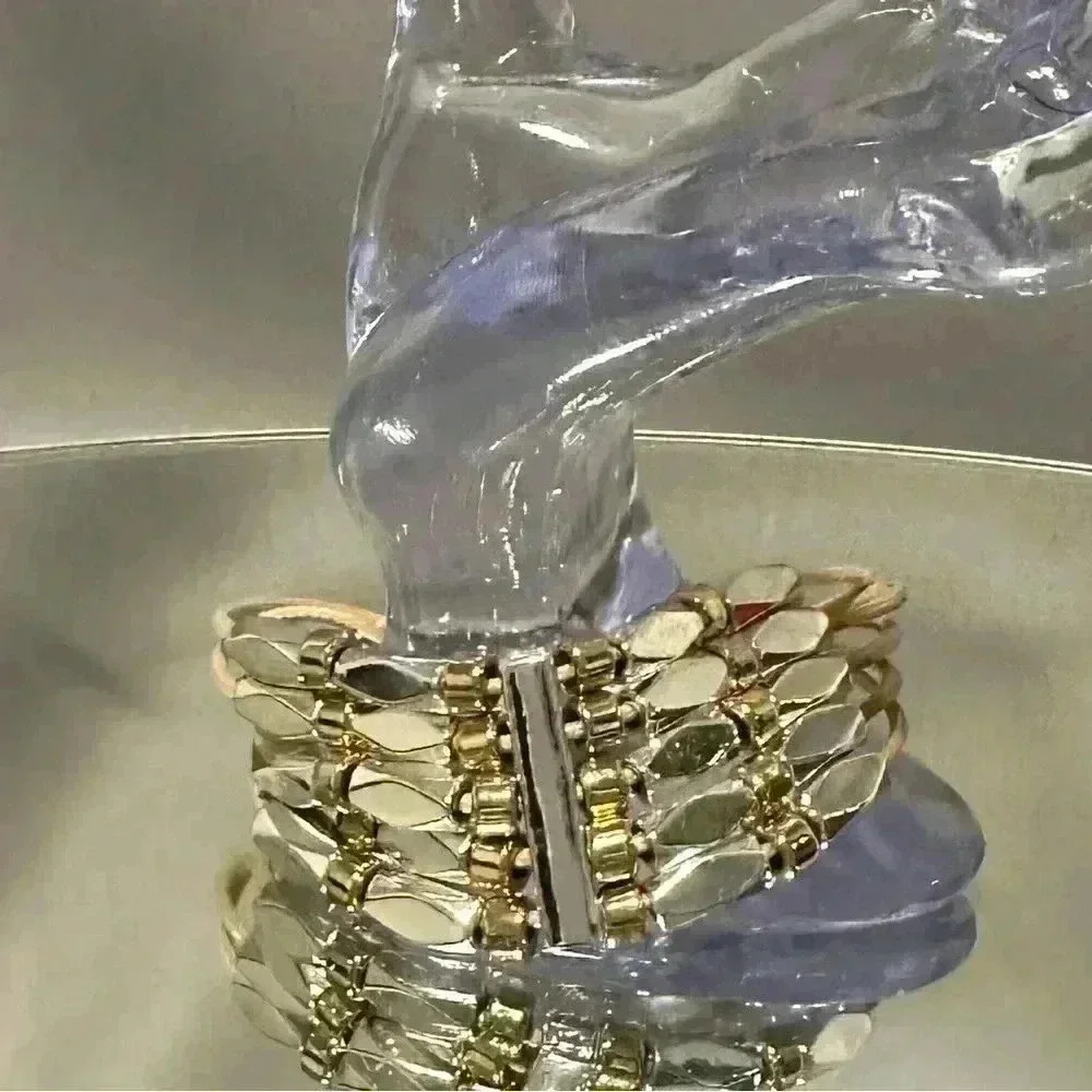 $6 Add-On | Vintage woman’s metal  bracelet